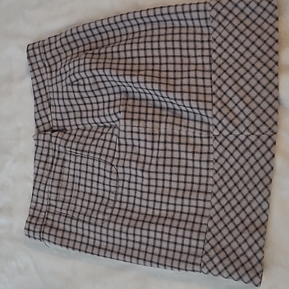 Plaid Mini Skirt with Pockets - Picture 2 of 7